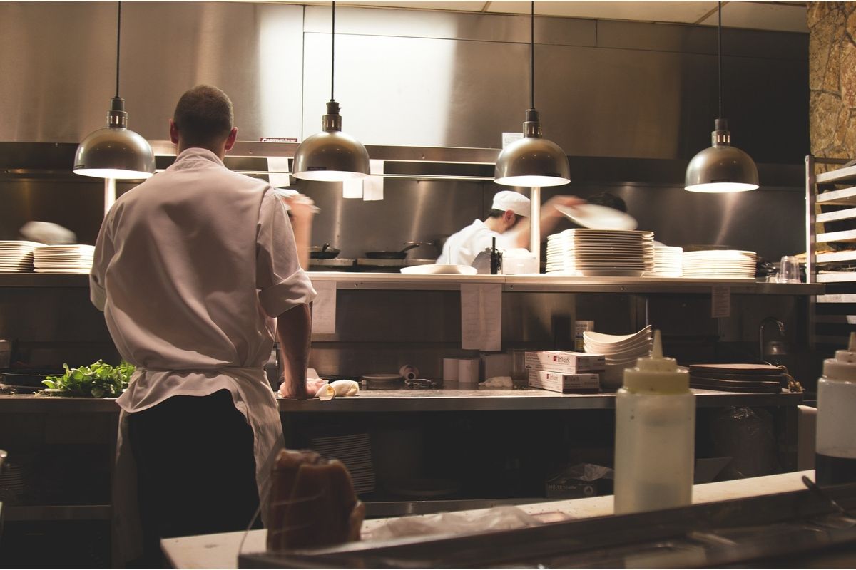 restaurant kitchen scene